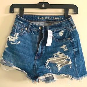 NWT American Eagle Mom short, size 00